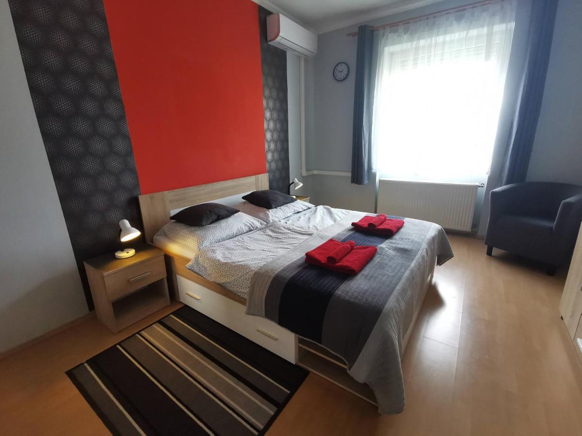 Smart Szallas Apartman Miskolc Ngoại thất bức ảnh