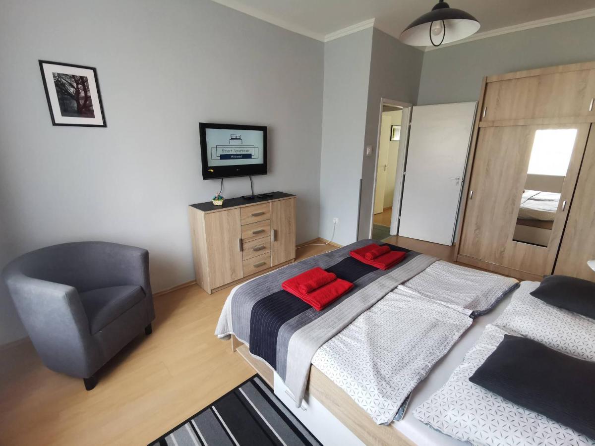 Smart Szallas Apartman Miskolc Ngoại thất bức ảnh